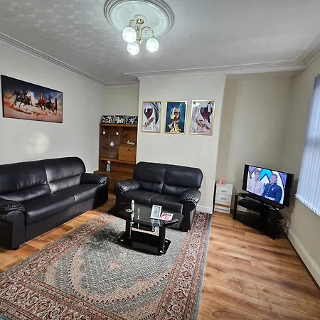 Bright Sunny, Double Bed With Garden, Tv And Wi-fi