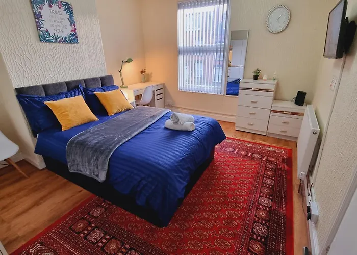 Гостьовий будинок Bright Sunny, Double Bed With Garden, Tv And Wi-fi *