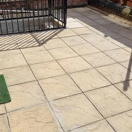 Guest house Bright Sunny, Double Bed With Garden, Tv And Wi-fi *