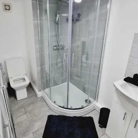 Bright Sunny, Double Bed With Garden, Tv And Wi-fi Pensión