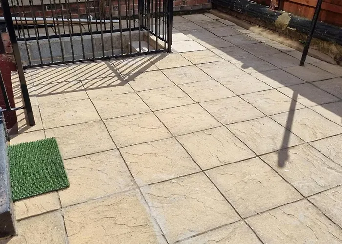 Guest house Bright Sunny, Double Bed With Garden, Tv And Wi-fi *