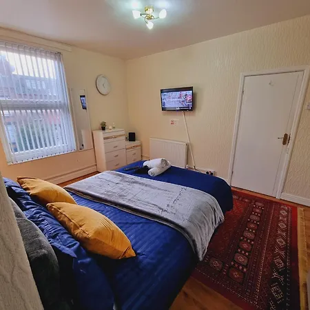 招待所 Bright Sunny, Double Bed With Garden, Tv And Wi-fi